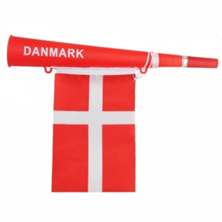 Rød fanhorn med teksten