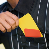 Rødt og gult dommerkort