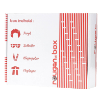 Roligan box i hvid og rød med indhold: paryk, solbriller, klappepølser, typisk sportsfan-gear.