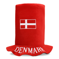 Rød hat med Dannebrog foran og 