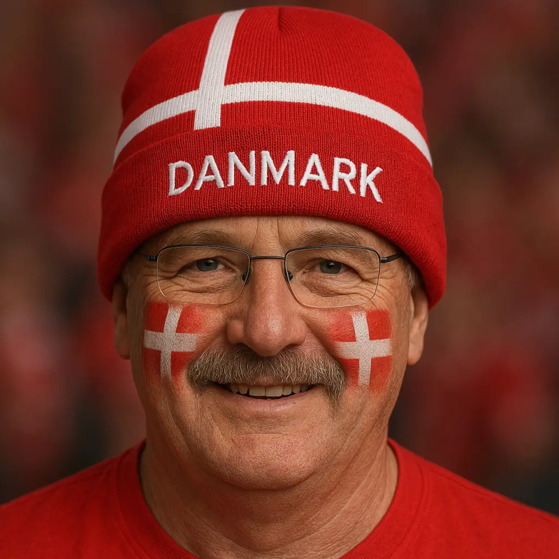 Dannebrog beanie I rød og hvid fra Roligan