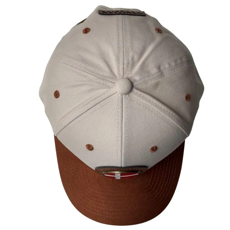Beige Danmark kasket set oppefra