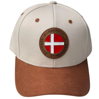 Danmark kasket i beige med metalflag