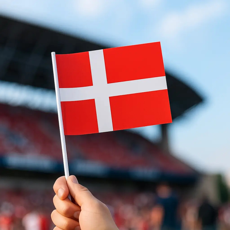 Dannebrog vifteflag 40 cm - 10 stk